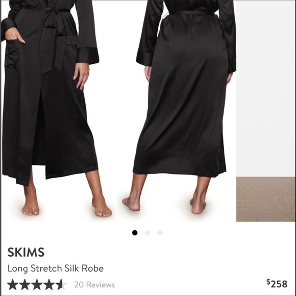 Skims marble robe plus size embossed Skims logo - Picture 3 of 3